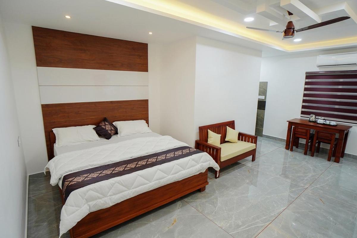 Universal Residency Perumpavur Экстерьер фото